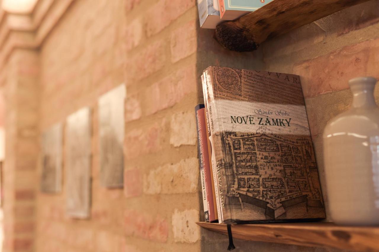 Nové Zámky Art Gallery Apartment מראה חיצוני תמונה